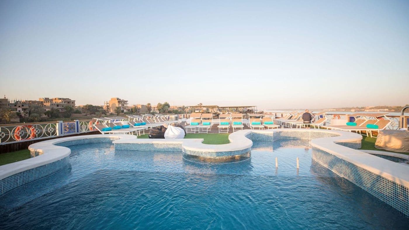 Sunrise Semiramis III, photo 3